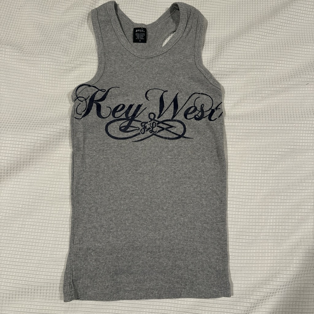 gray ribbed Key West, FL tank